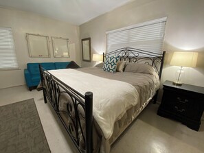 3 chambres, fer et planche à repasser, Wi-Fi gratuit, draps fournis