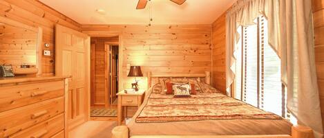 5 bedrooms, iron/ironing board, free WiFi