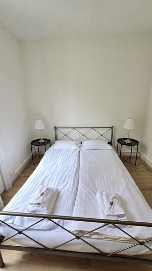 2 bedrooms, travel crib, WiFi, bed sheets - Mi Casa es su Casa (Zürich)