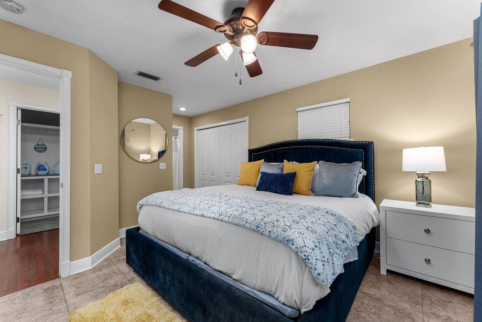 3 bedrooms, iron/ironing board, WiFi, bed sheets