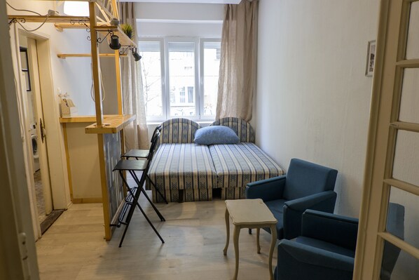 1 bedroom, iron/ironing board, WiFi, bed sheets