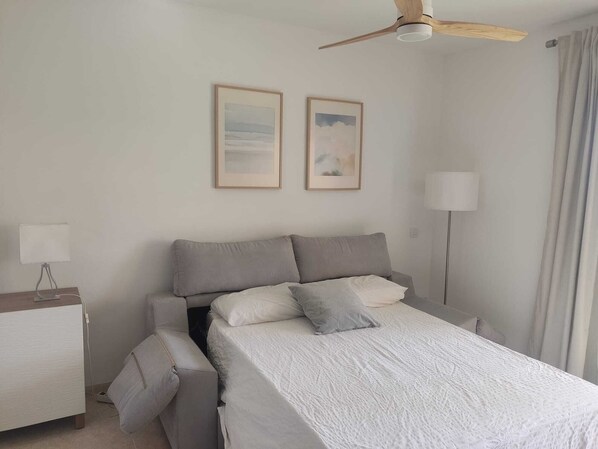 1 bedroom, iron/ironing board, WiFi, bed sheets