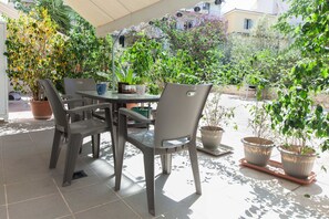 Exterior - Modern 2 Bd Kipseli Hideaway Patio Apt (Athens)