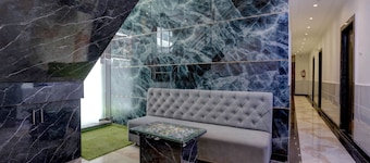 Hotel Golden Palace Residency