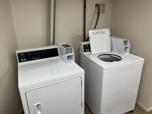 Estudio Confort, vista al río | Lavandería