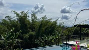 Piscina externa