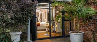 Kamuzi exquisite tiny home near airport - 2217