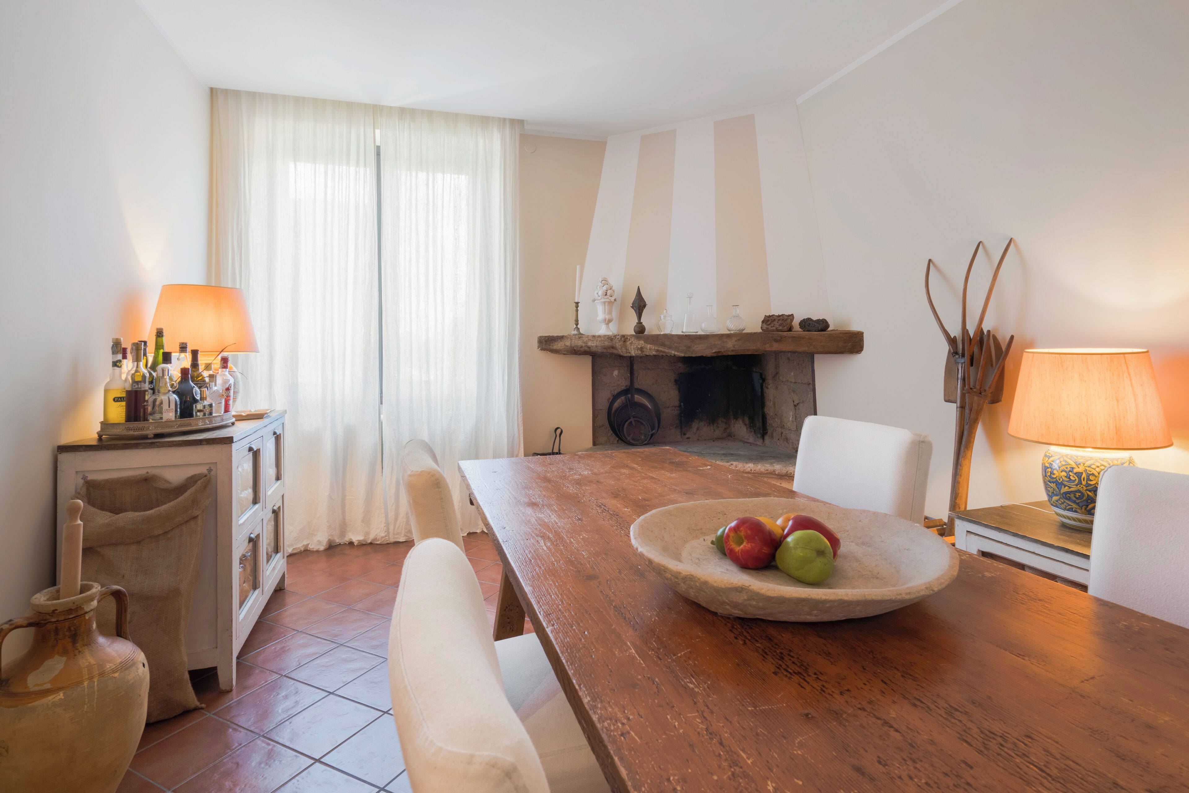 Comfort huis, uitzicht op tuin | Dineerruimte