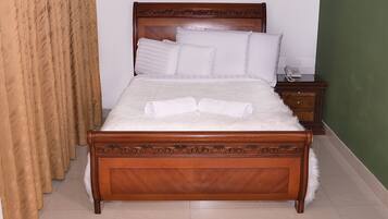 Premium bedding, down duvets, minibar, free WiFi