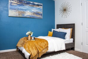 3 slaapkamers, een kluis op de kamer, een bureau