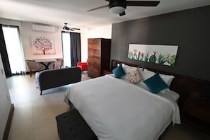 Cofres nos quartos, individualmente decorados