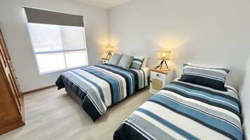 3 Schlafzimmer, Bügeleisen/Bügelbrett, Reisekinderbett, WLAN