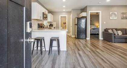 Buckroe Getaway- Walk to Beach dog Friendly