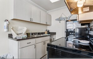 Apartment | 2 bedrooms - Dune our Thing - 1 Block From Beach and Boardwalk (Virginia Beach)