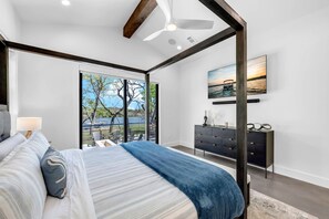 Luokittelematon kuva, 3 kautta 52, painike