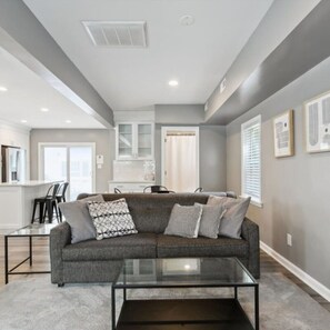 House | 3 bedrooms - Buckroe Retreat Family Haven Near the Beach (Hampton)