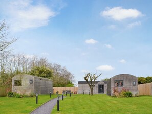 Exterior - 1 bedroom accommodation in Holme upon Spalding Moor, near York (Holme upon Spalding Moor, near York)