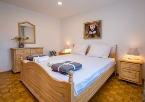 3 bedrooms, iron/ironing board, WiFi, bed sheets - Villa Euphoria (Theologos, Thassos)