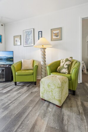 2 bedrooms