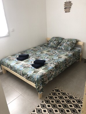 2 bedrooms, WiFi, bed sheets