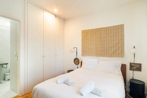 3 sovrum, skrivbord, strykjärn/strykbräda och internet