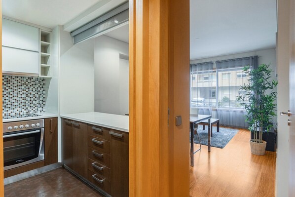 Fridge, microwave, oven, dishwasher - GuestReady - São Mamede Nest (Porto)