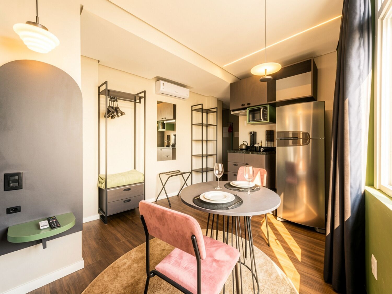 Basic Studio | Dining