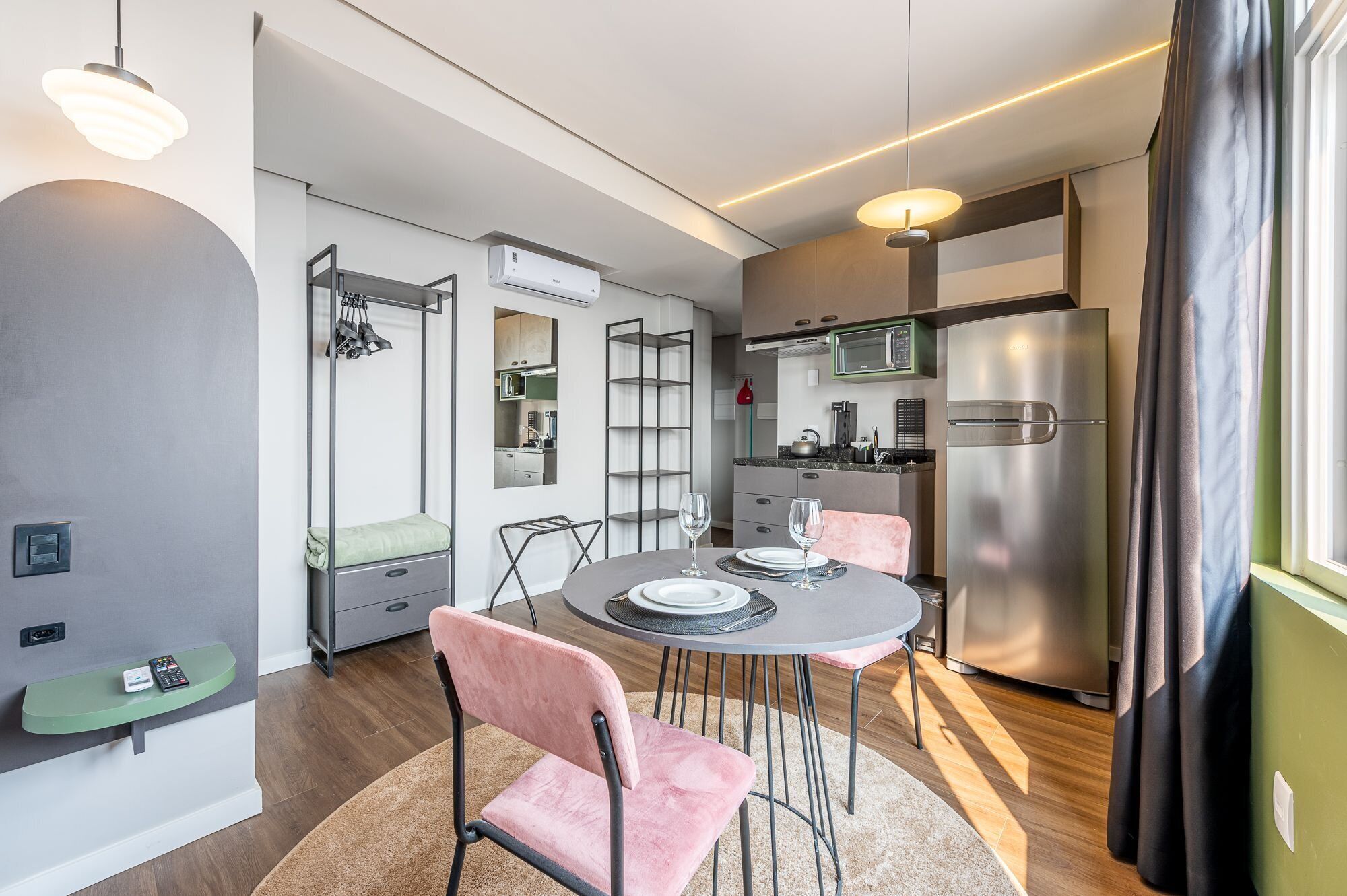 Basic Studio | Dining