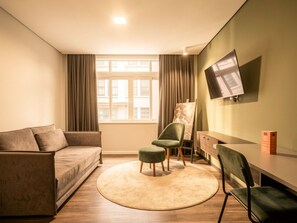 Basic Studio | Living area - Xtay Porto Alegre Cais Rooftop (Porto Alegre)