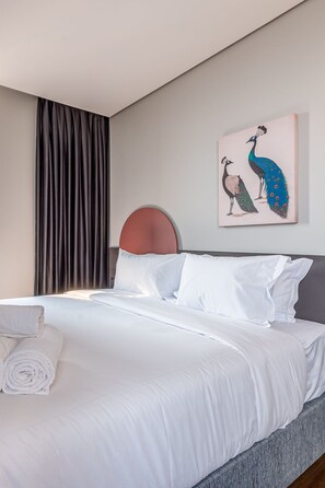 Free WiFi, bed sheets - Xtay Porto Alegre Cais Rooftop (Porto Alegre)