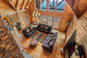 Fridge, microwave, oven, stovetop - Serenity Vista*Sleeps 14*Great Mountain Views (Sevierville)