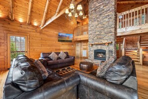 TV, fireplace, video games - Serenity Vista*Sleeps 14*Great Mountain Views (Sevierville)