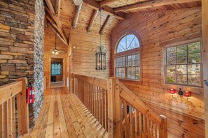 Interior - Serenity Vista*Sleeps 14*Great Mountain Views (Sevierville)