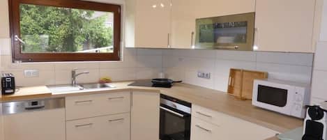 Fridge, microwave, oven, dishwasher