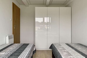 1 soverom, strykejern/-brett, reiseseng for barn og wi-fi (inkludert)