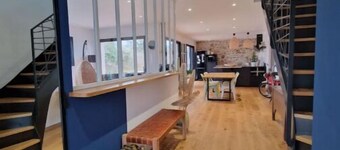 Grande Maison Récente au Tour du Parc