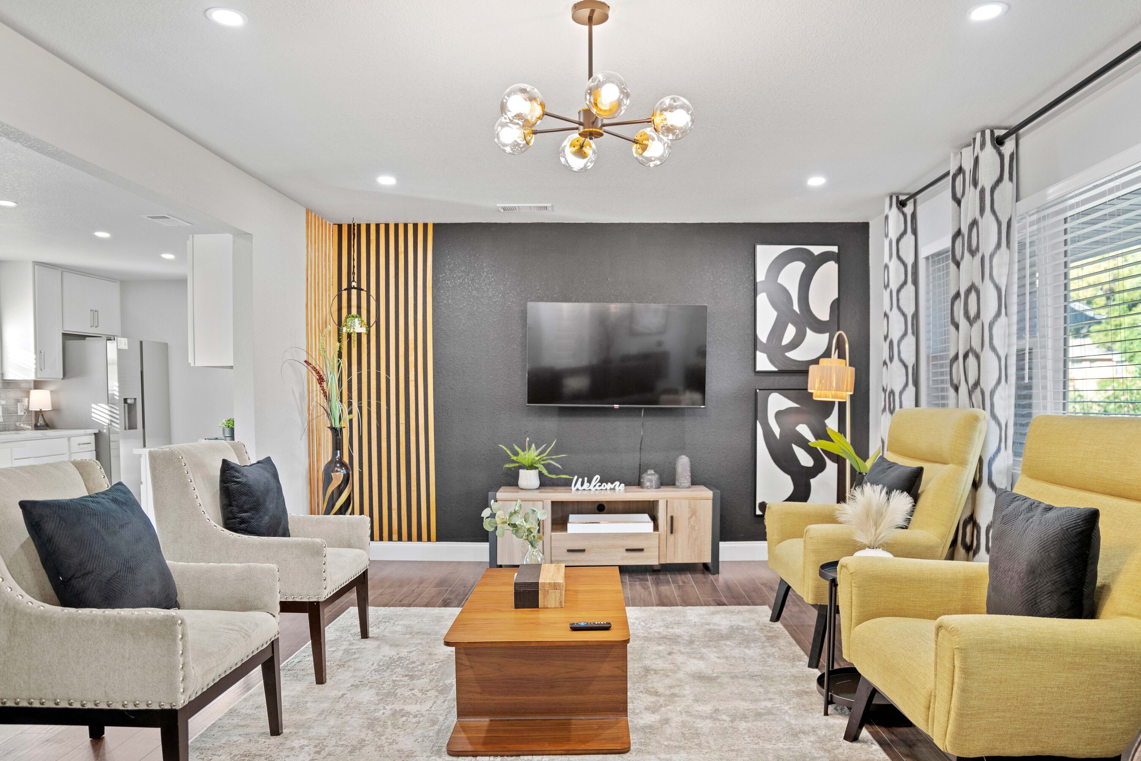 Modern Midway Hollow w/ Pool!