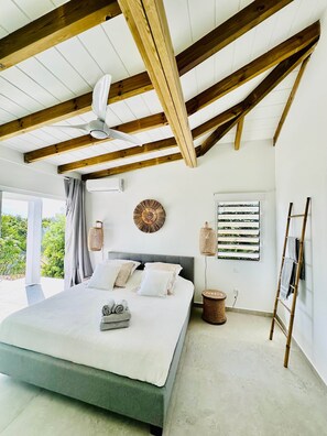 4 bedrooms, in-room safe, iron/ironing board, WiFi