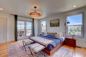 4 室のベッドルーム、アイロン / アイロン台、WiFi、ベッドシーツ