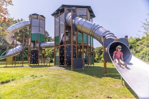 Außen-Kinderspielplatz