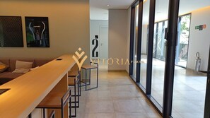 Interior - ELEGANCE SUÍTES FREI CANECA (São Paulo)