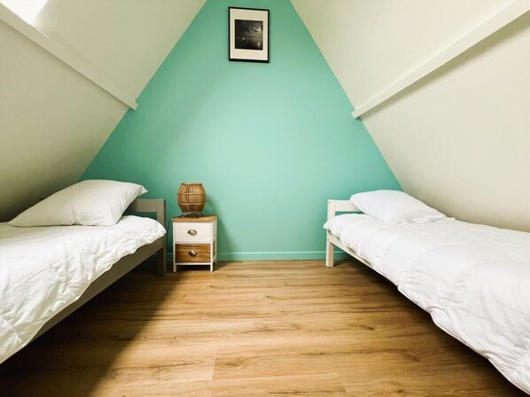 4 bedrooms, free WiFi, bed sheets
