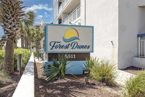 Property grounds - Ocean-View 1BR | Wake Up to the Atlantic | Prime Location (Myrtle Beach)