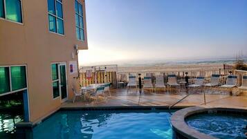 Indoor pool, outdoor pool