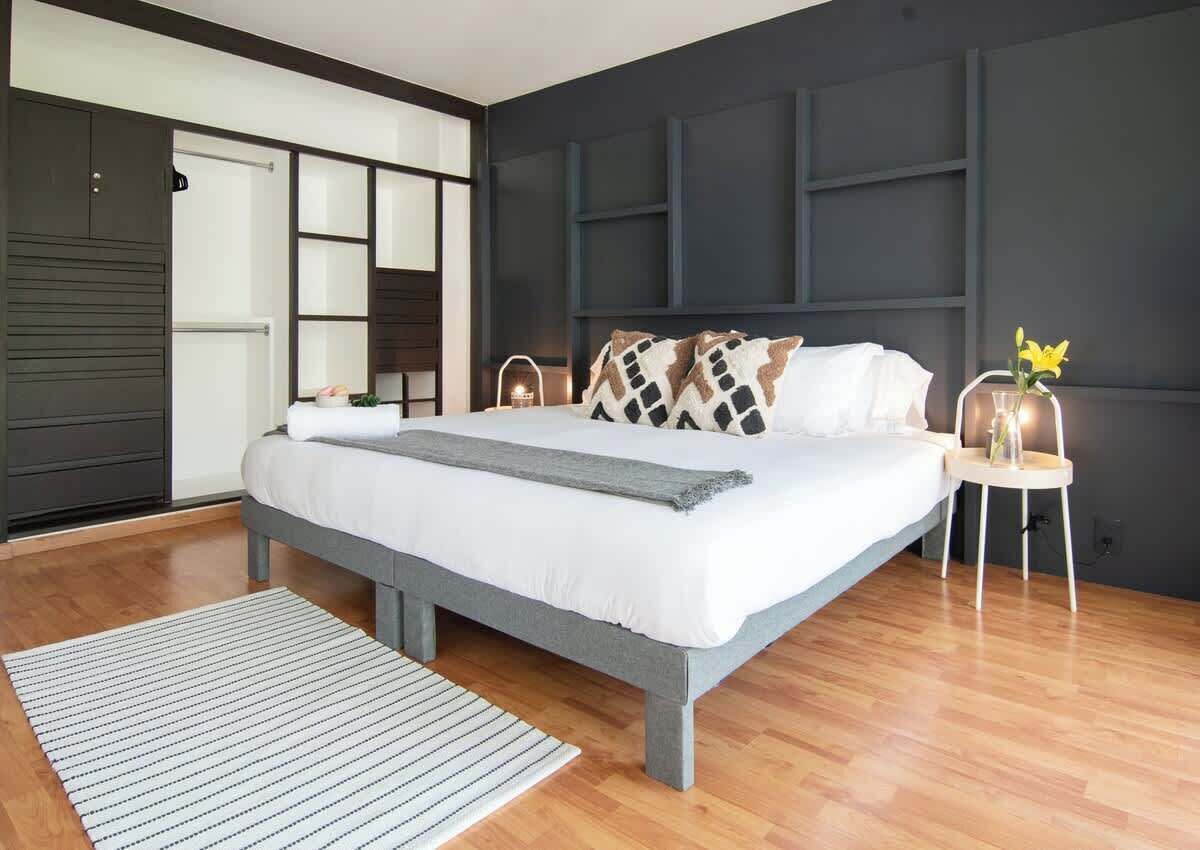 4 chambres, fer et planche à repasser, Wi-Fi, literie fournie