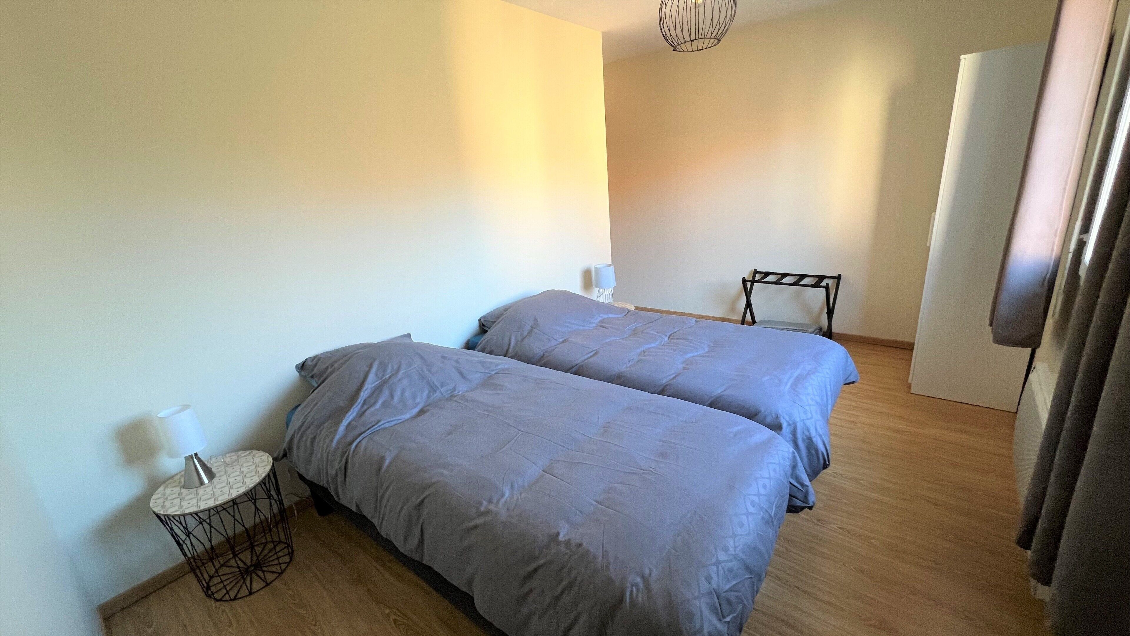2 slaapkamers, een strijkplank/strijkijzer, wifi, beddengoed