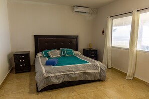 5 soverom og sengetøy