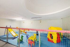 Children’s play area – indoor