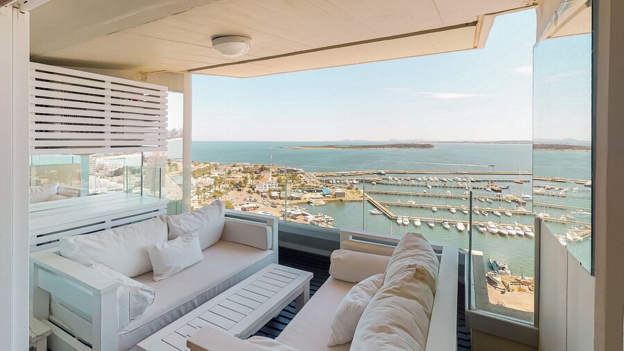 Oceana Suites Fontemar