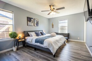 4 chambres, bureau, fer et planche à repasser, Wi-Fi